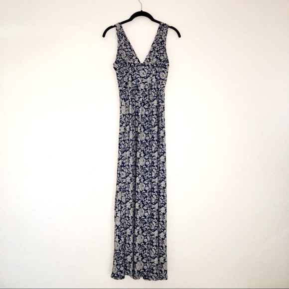 Formal Dress - Picture 3 of 6